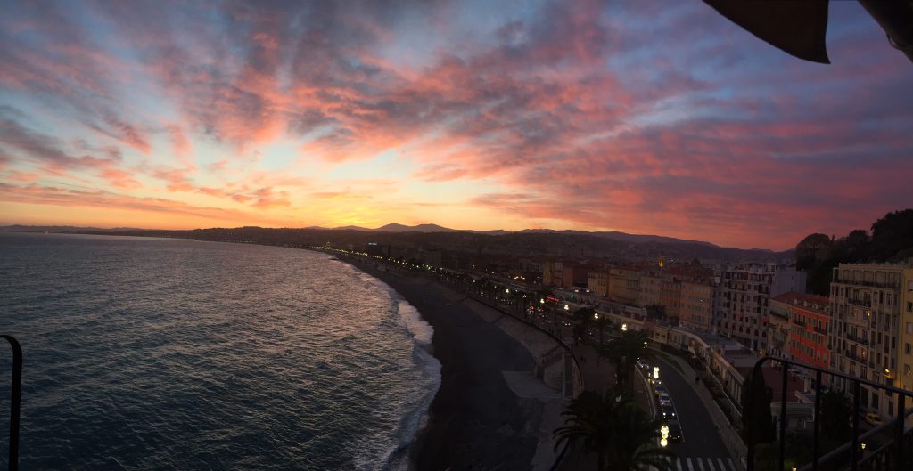 Nice promenade des anglais, coucher de soleil